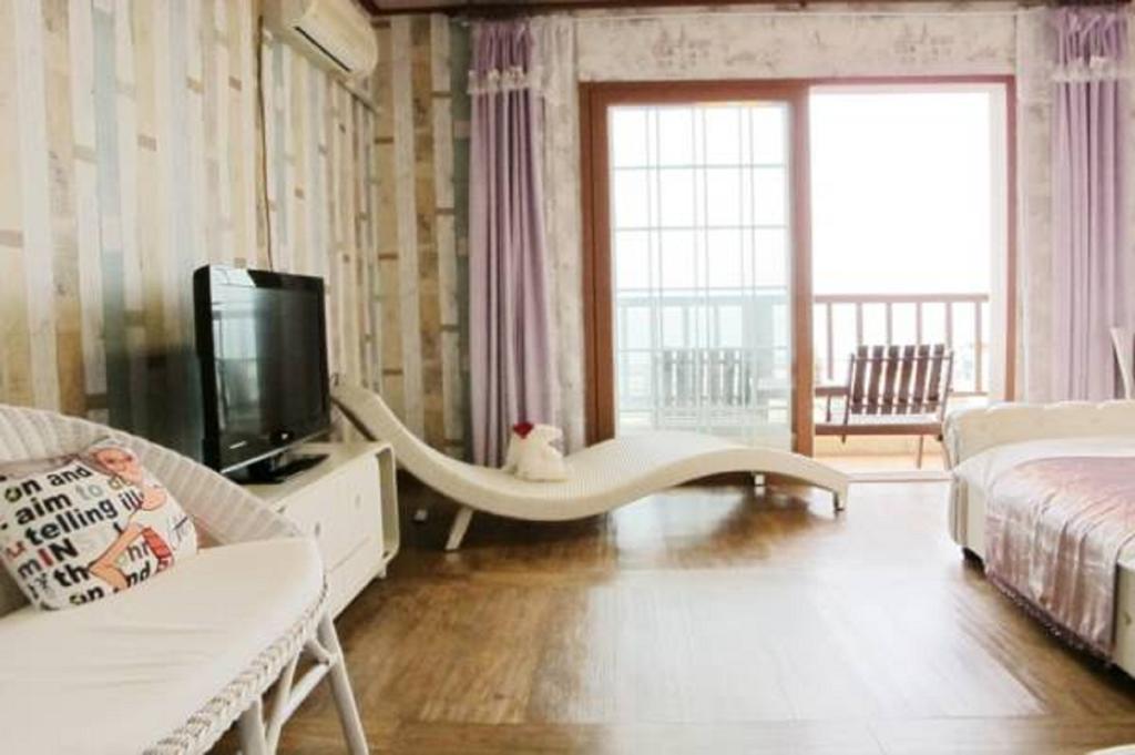 Dg Beach Pension Чеджу Стая снимка