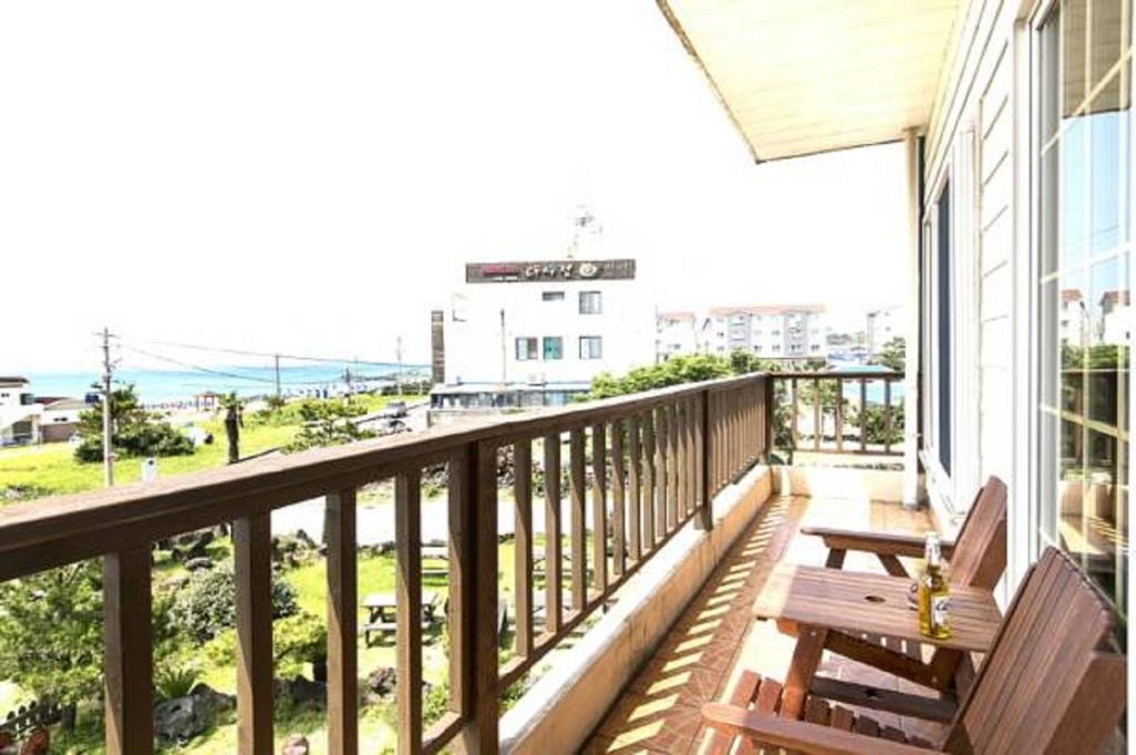 Dg Beach Pension Чеджу Стая снимка