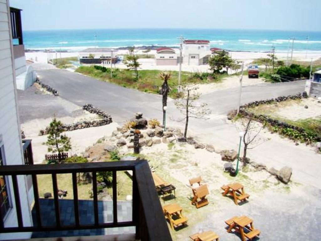 Dg Beach Pension Чеджу Стая снимка